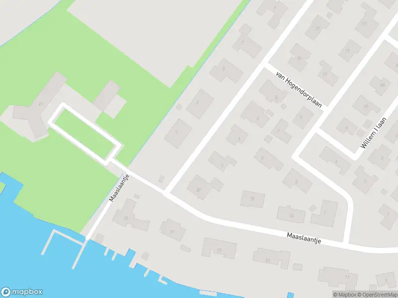 Ambulance met gepaste spoed naar de Van Hogendorplaan in Maasdam