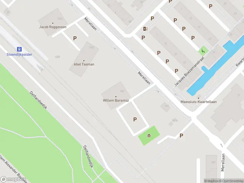 Ambulance met grote spoed naar de Merellaan in Maassluis