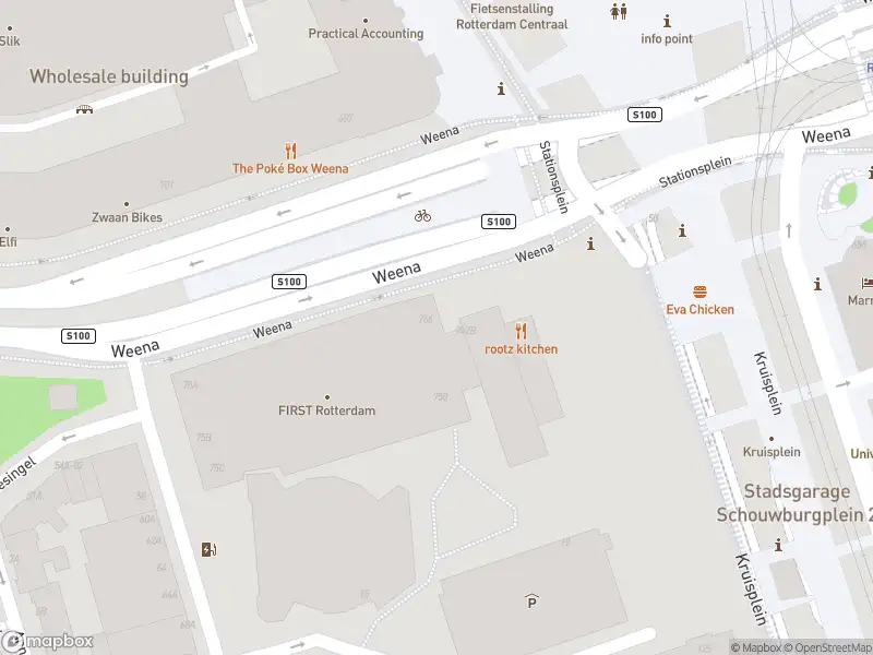 Ambulance met gepaste spoed naar de Weena in Rotterdam