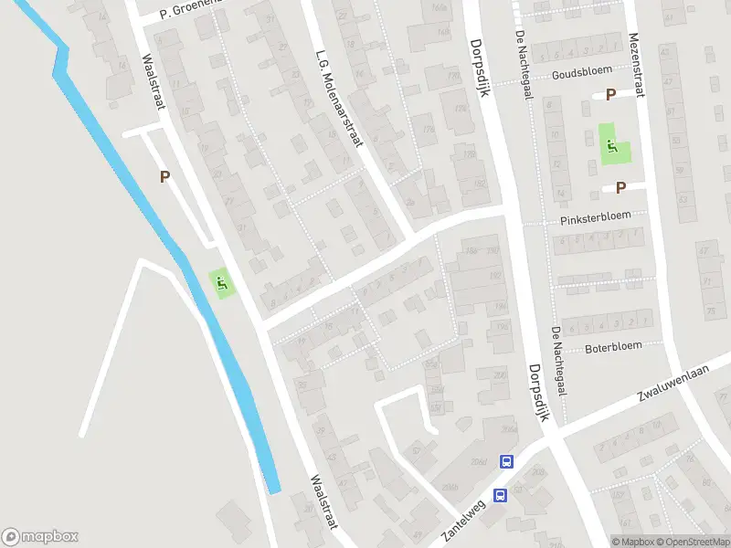 Ambulance met grote spoed naar de D. de Haanstraat in Rhoon