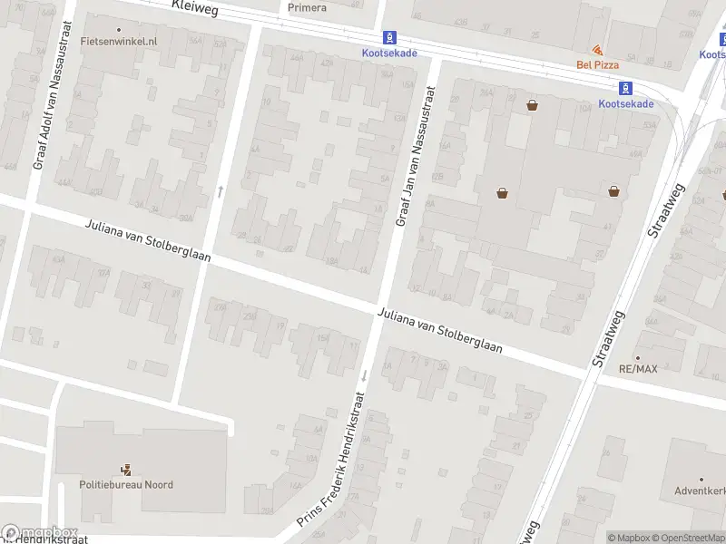 Ambulance met gepaste spoed naar de Juliana van Stolberglaan in Rotterdam