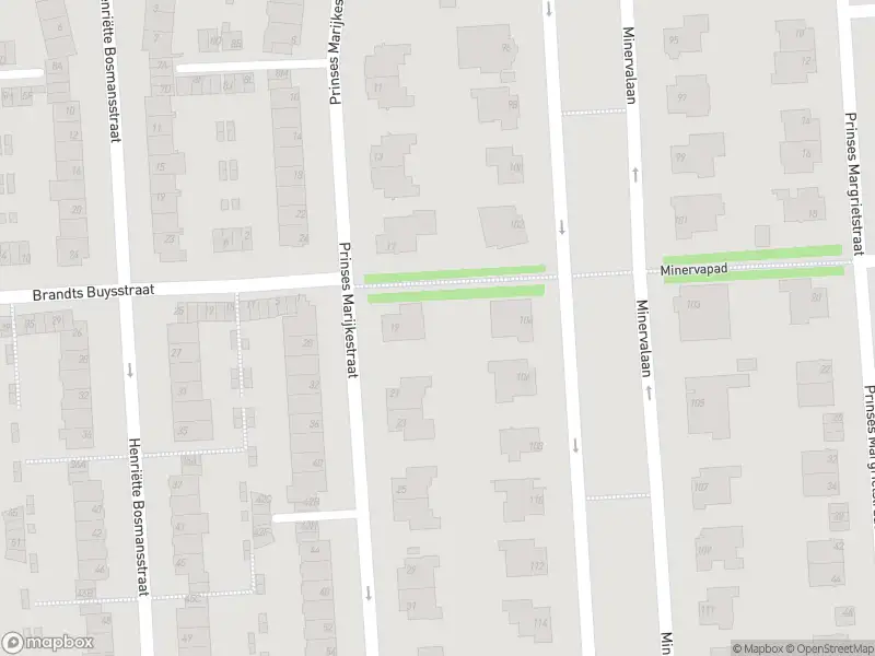 Ambulance met grote spoed naar de Prinses Margrietstraat in Amsterdam