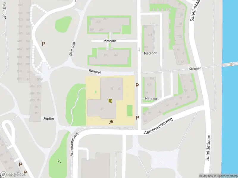 Brandweer met gepaste spoed naar de Meteoor in Duivendrecht