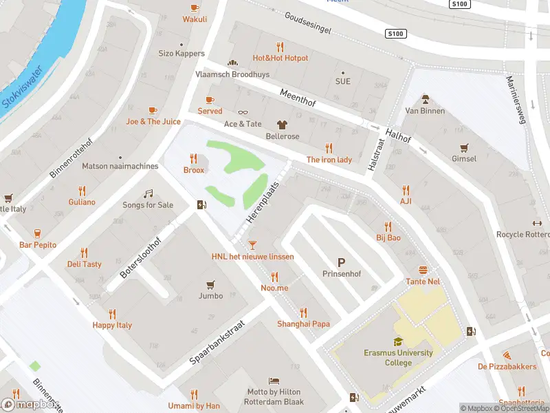 Ambulance met gepaste spoed naar de Herenplaats in Rotterdam