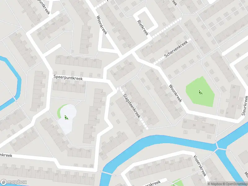 Ambulance met gepaste spoed naar de Slagsteenkreek in Spijkenisse