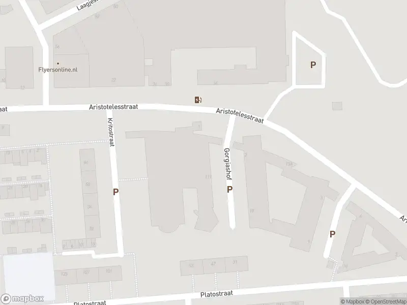 Ambulance met grote spoed naar de Aristotelesstraat in Rotterdam