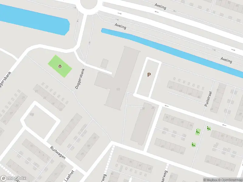 Ambulance met grote spoed naar de Puitstraat in Hoogvliet Rotterdam