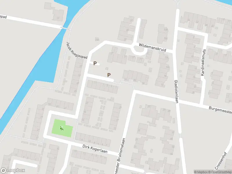 Ambulance met gepaste spoed naar de Theo Luijpenlaan in Beverwijk