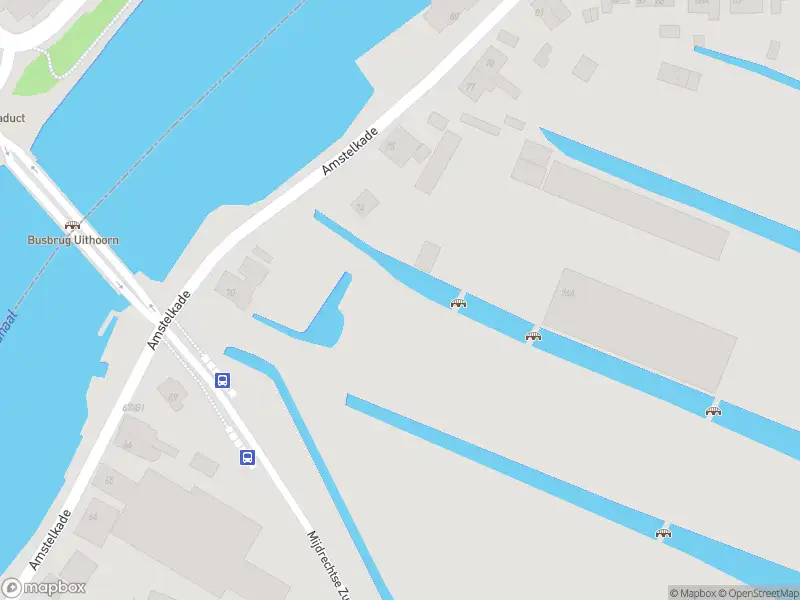 Ambulance met grote spoed naar de Mijdrechtse Zuwe in Amstelhoek