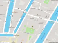 Ambulance met grote spoed naar de Slijkstraat in Amsterdam