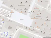 Ambulance met grote spoed naar de Stadsplein in Amstelveen