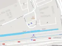 Ambulance met gepaste spoed naar de Woudplein in Haarlem