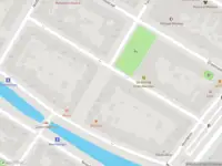 Ambulance met grote spoed naar de Tollensstraat in Rotterdam