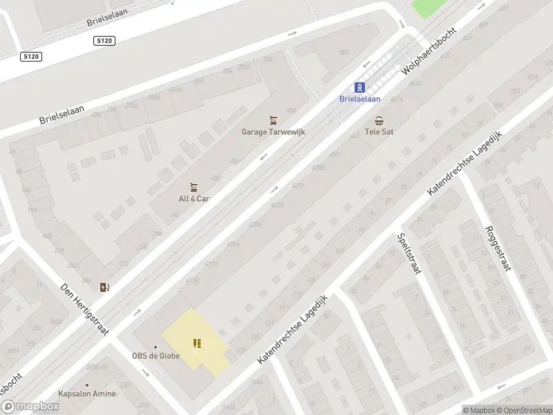 Brandweer met gepaste spoed naar de Brielselaan in Rotterdam vanwege een liftopsluiting