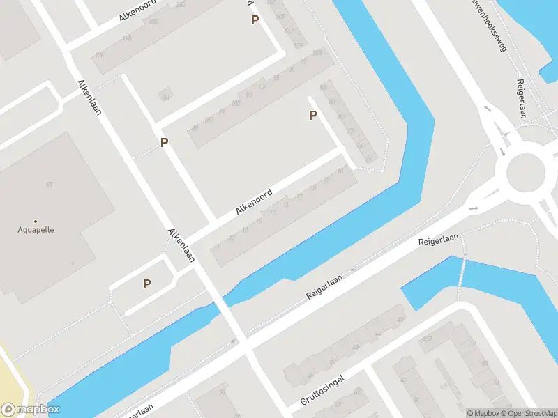 Ambulance met grote spoed naar de Alkenoord in Capelle aan den IJssel