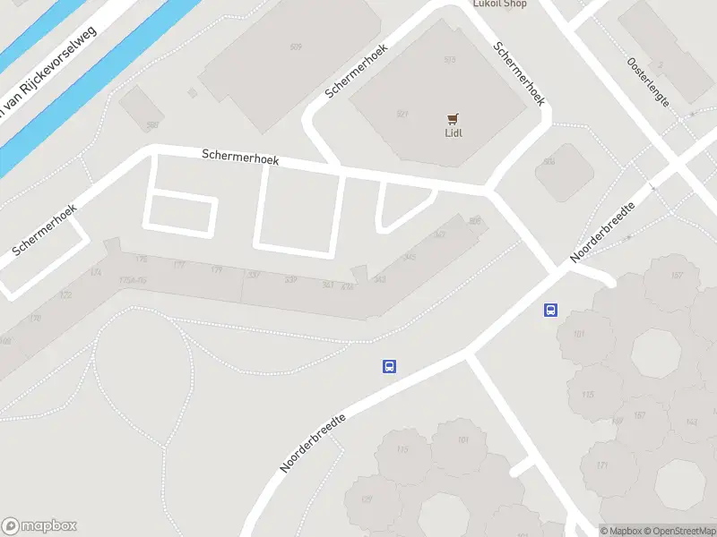 Ambulance met gepaste spoed naar de Schermerhoek in Capelle aan den IJssel