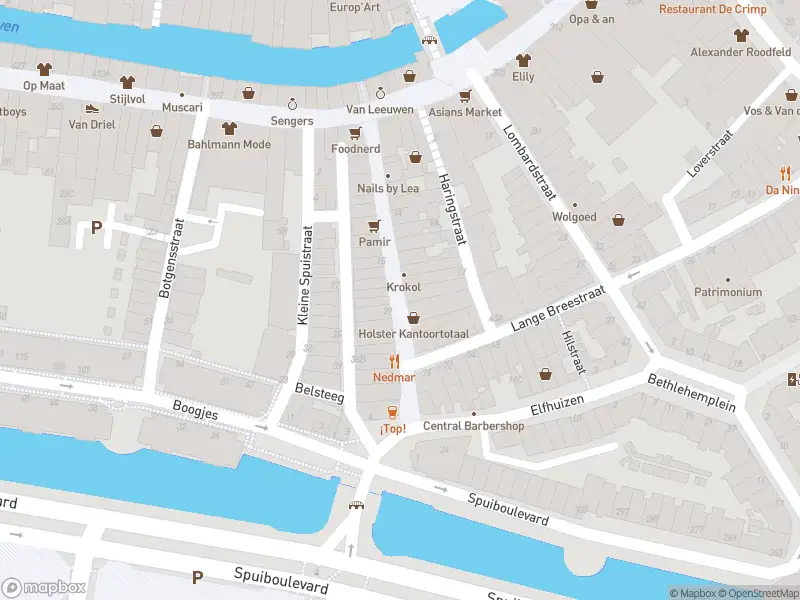 Ambulance met gepaste spoed naar de Grote Spuistraat in Dordrecht