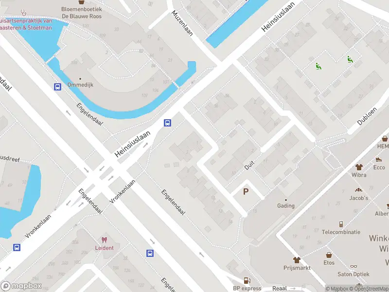 Ambulance met grote spoed naar de Griffioen in Leiderdorp