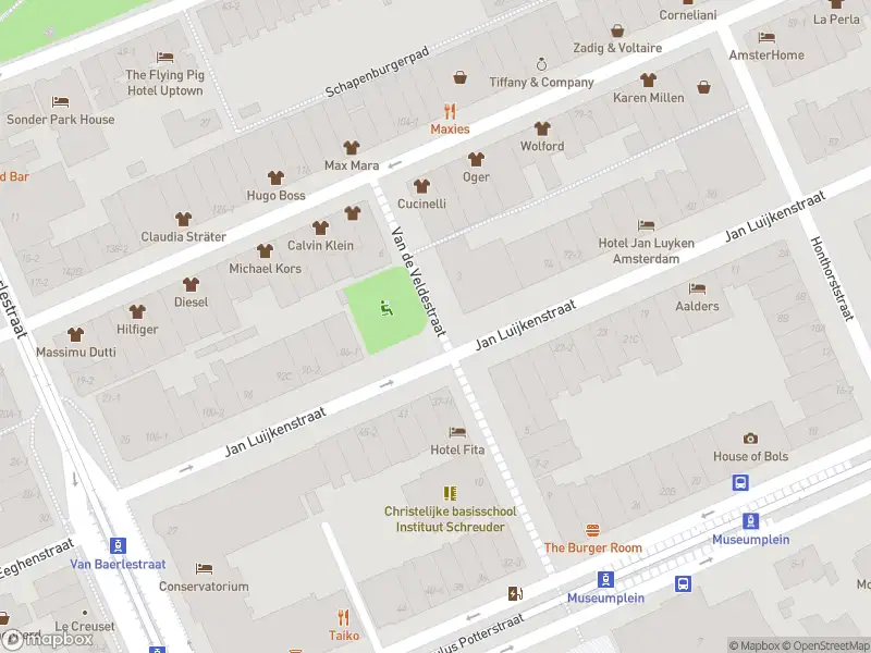 Ambulance met gepaste spoed naar de Van de Veldestraat in Amsterdam