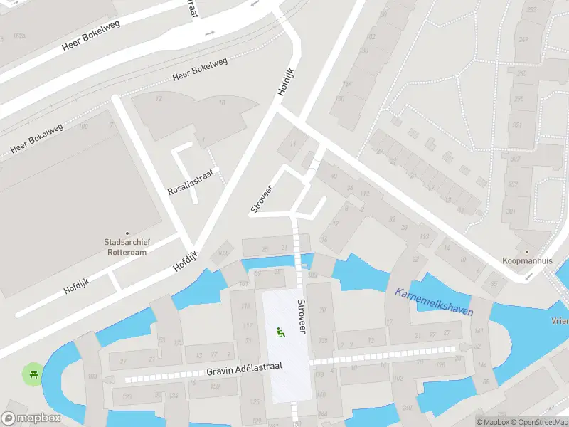 Ambulance met grote spoed naar de Stroveer in Rotterdam