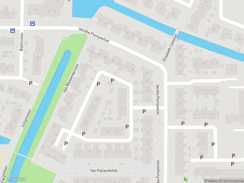 Ambulance met gepaste spoed naar de Van der Dussenvliet in Barendrecht