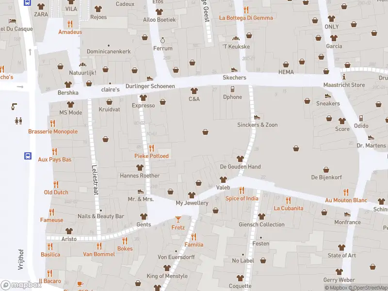 Brandweer en politie met grote spoed naar de Achter het Vleeshuis in Maastricht