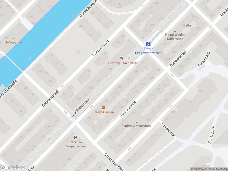 Brandweer met grote spoed naar de Czaar Peterstraat in Amsterdam vanwege middelgrote brand