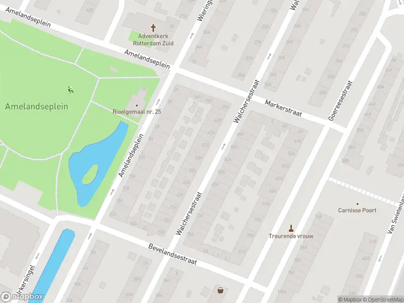 Ambulance met grote spoed naar de Walchersestraat in Rotterdam