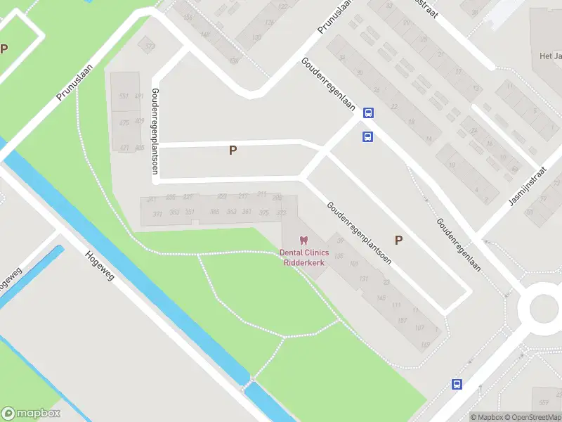 Ambulance met gepaste spoed naar de Goudenregenplantsoen in Ridderkerk