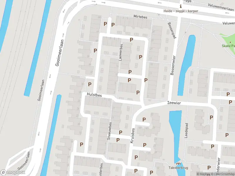 Ambulance met gepaste spoed naar de Lauwerbes in Leiden