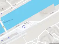 Brandweer met grote spoed naar de Kanaalweg in Middelburg vanwege waarnemen gaslucht