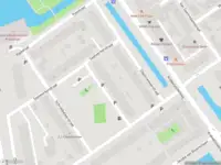 Brandweer met gepaste spoed naar de Jacoba van Beierenlaan in Delft