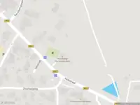 Politie naar de Valkstraat in Overasselt vanwege voertuigen te water