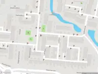 Ambulance met grote spoed naar de Zilverschoontuin in Leiden