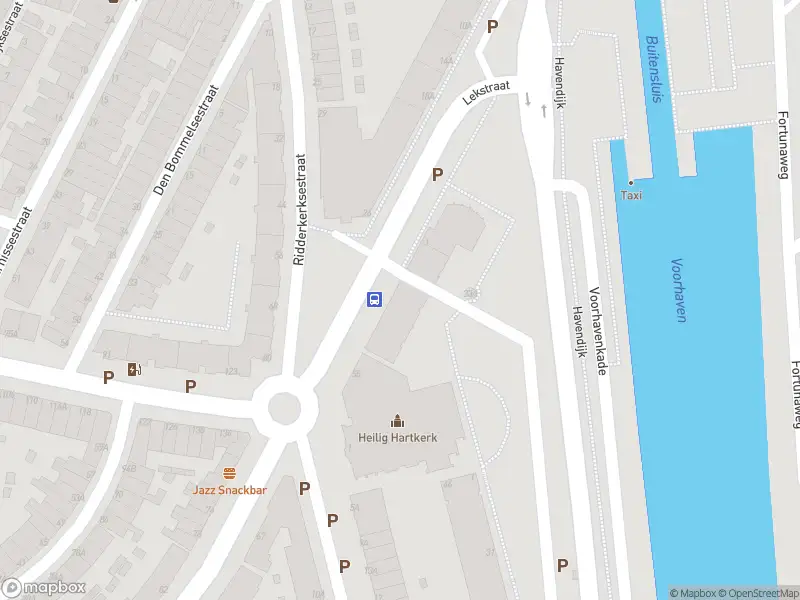 Ambulance met grote spoed naar de Lekstraat in Schiedam