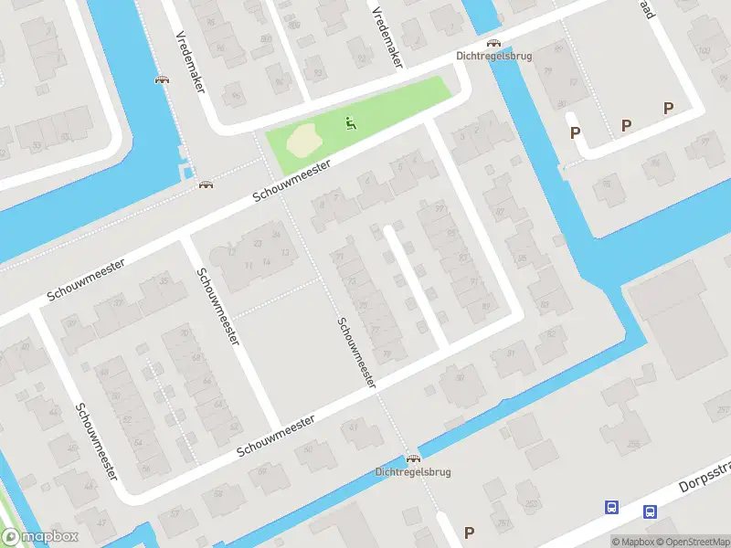 Ambulance met gepaste spoed naar de Schouwmeester in Zwaag