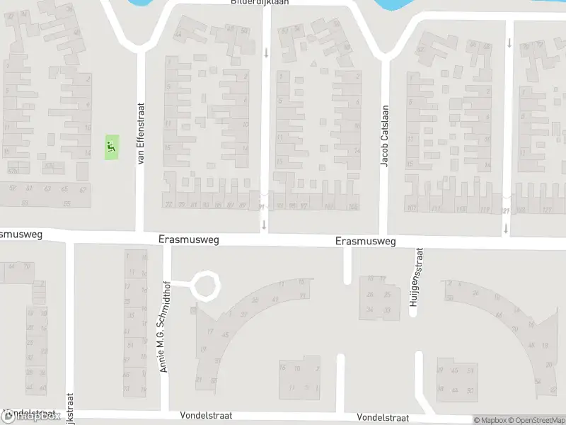 Brandweer met gepaste spoed naar de Hoofdstraat in Hoogezand vanwege een liftopsluiting