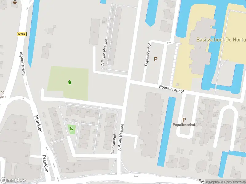 Ambulance met gepaste spoed naar de A.P. van Neslaan in Boskoop