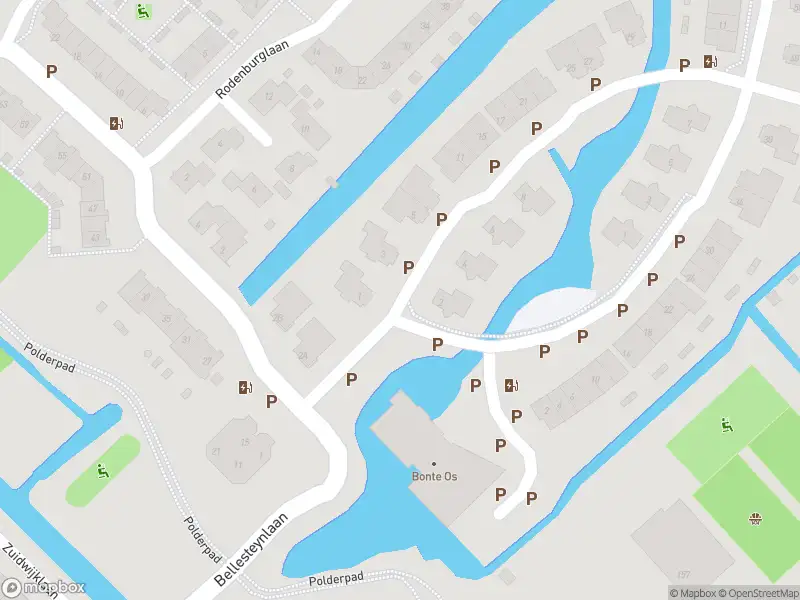 Ambulance met grote spoed naar de Johanneshoevelaan in Wassenaar