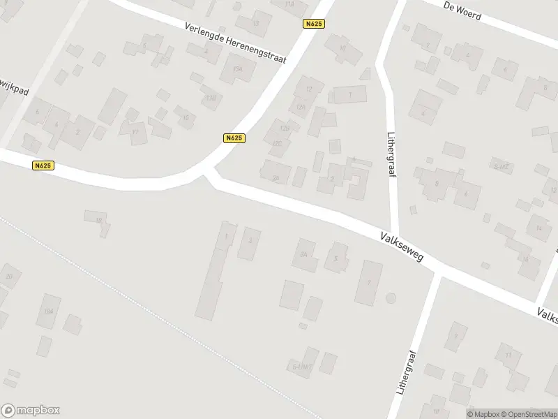 Brandweer met gepaste spoed naar de Valkseweg in Lith vanwege een buitenbrand