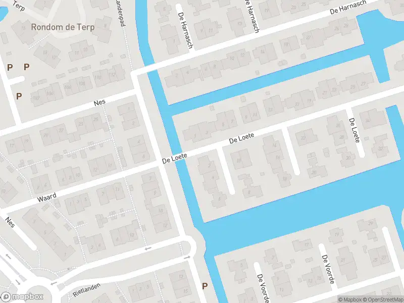 Ambulance met grote spoed naar de De Loete in Pijnacker