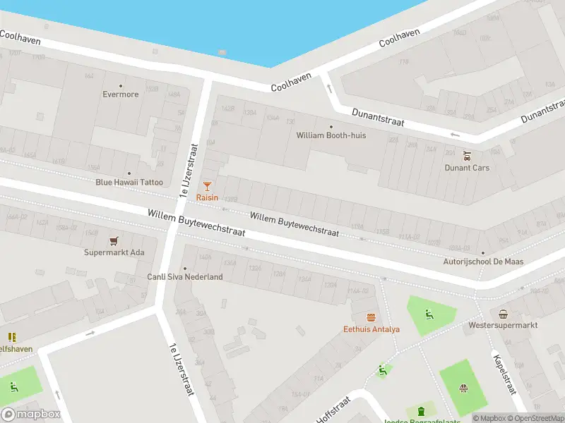 Ambulance met grote spoed naar de Willem Buytewechstraat in Rotterdam