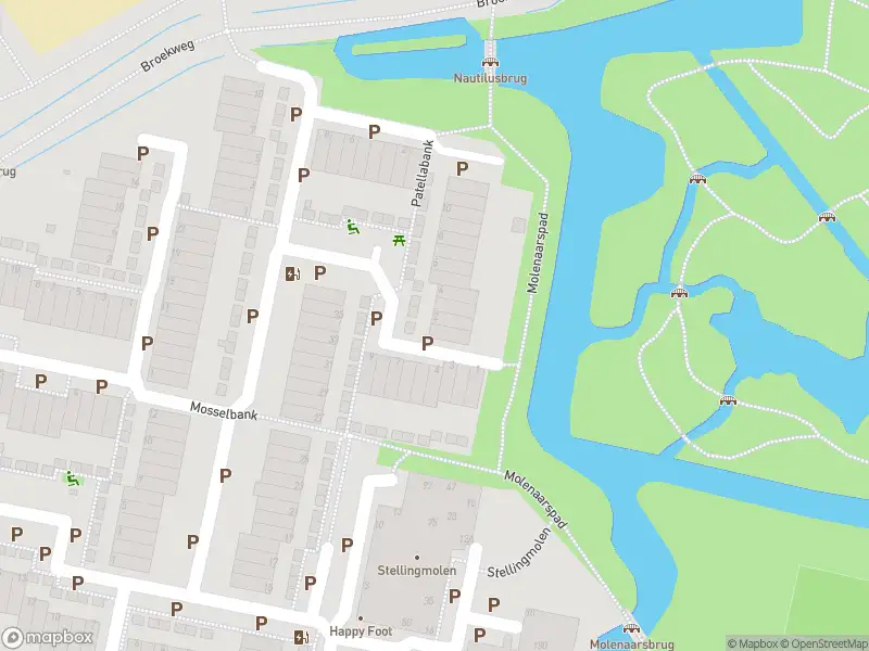 Ambulance met gepaste spoed naar de Patellabank in Leiden