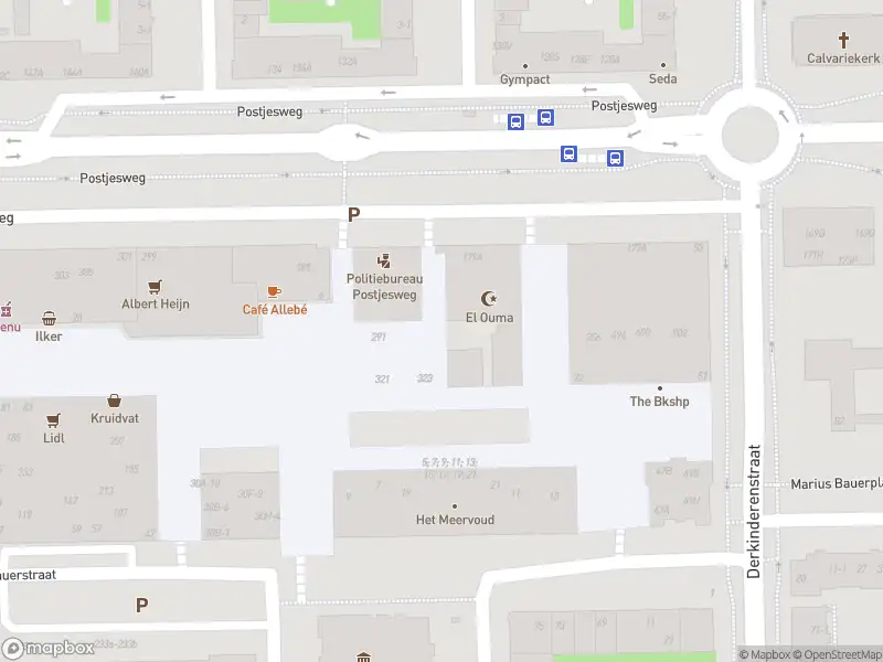 Ambulance met grote spoed naar de August Allebéplein in Amsterdam