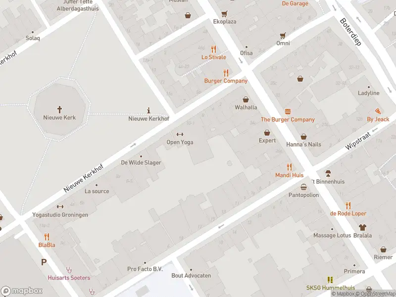 Brandweer met gepaste spoed naar de Grote Kruisstraat in Groningen