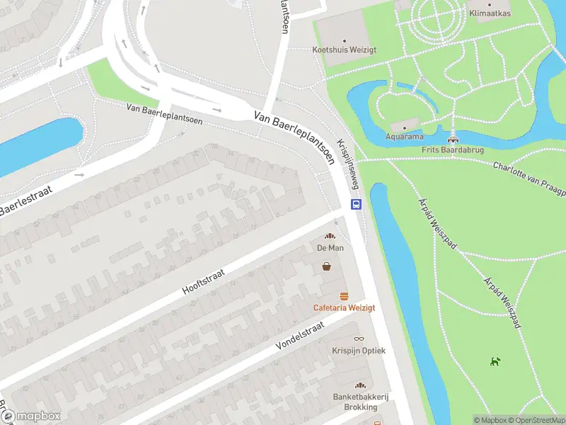 Ambulance met grote spoed naar de Hooftstraat in Dordrecht