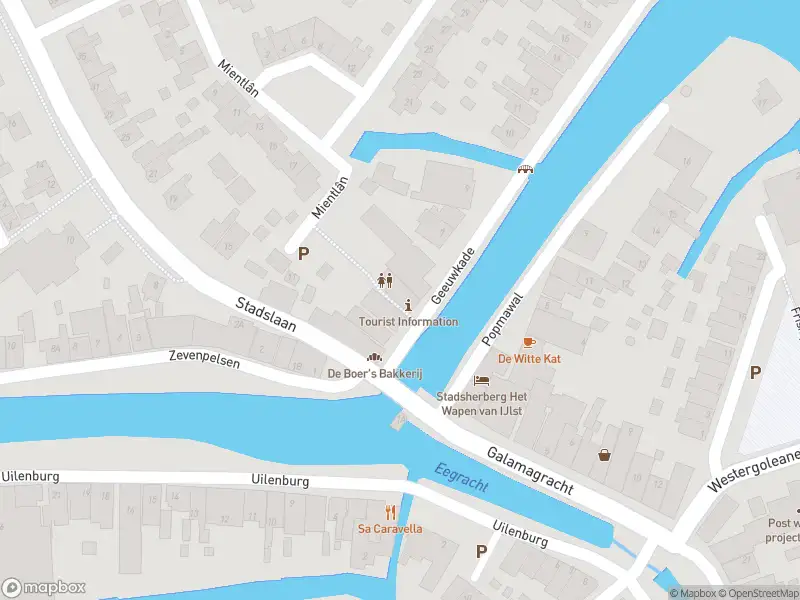 Politie met grote spoed naar de Geeuwkade in IJlst vanwege ongeval met letsel