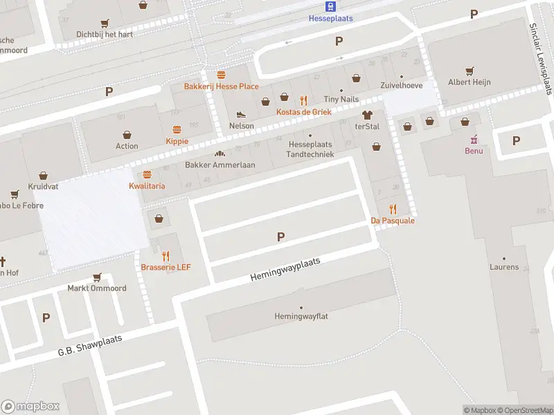 Ambulance met gepaste spoed naar de Hemingwayplaats in Rotterdam