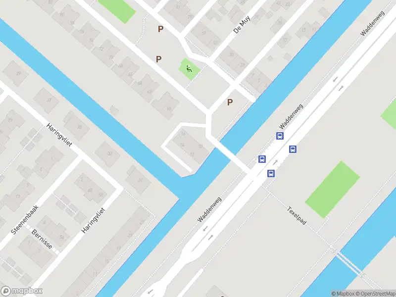 Ambulance met grote spoed naar de De Slufter in Hoofddorp