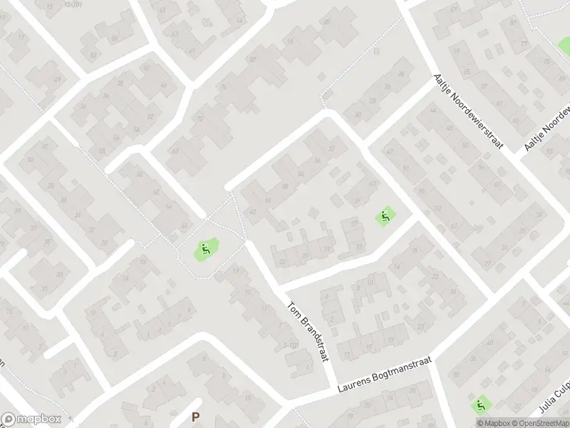 Brandweer met gepaste spoed naar de Aaltje Noordewierstraat in Hengelo vanwege afhijsen patient